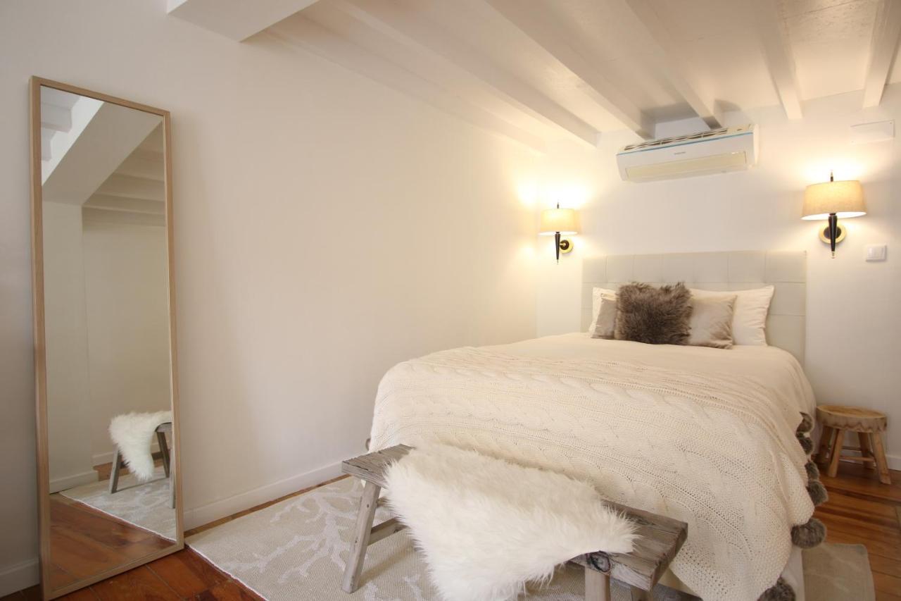 Chic Urban Retreat At Downtown With Balcony & Views Appartement